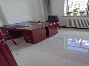 �����k����